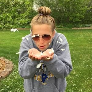 Meet your Posher, Lexi